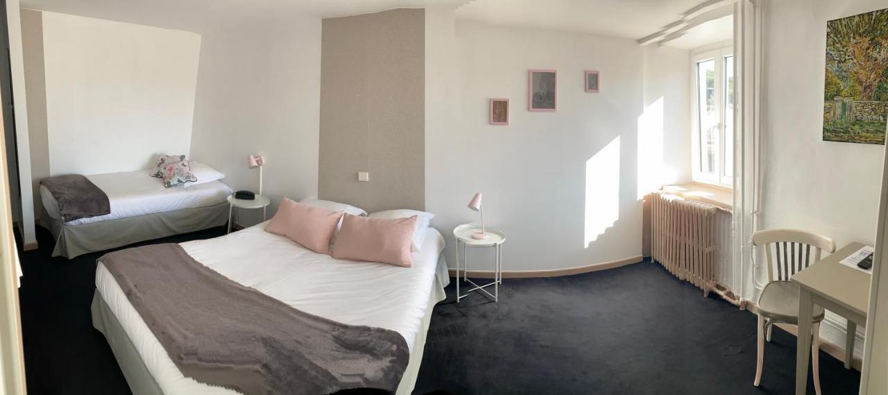 A La Maison Hotel Restaurant Lacaune Εξωτερικό φωτογραφία